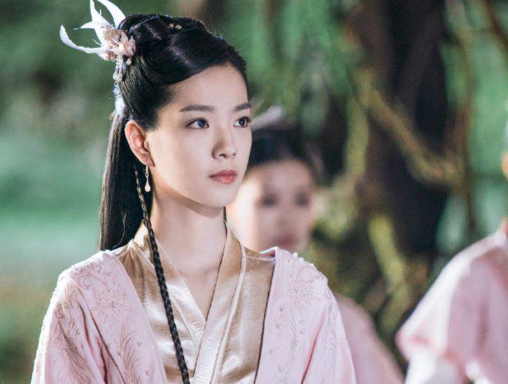 《我的刺猬女孩》开播后,00后刺猬女主庄达菲简直是a爆了_青春_韩菲