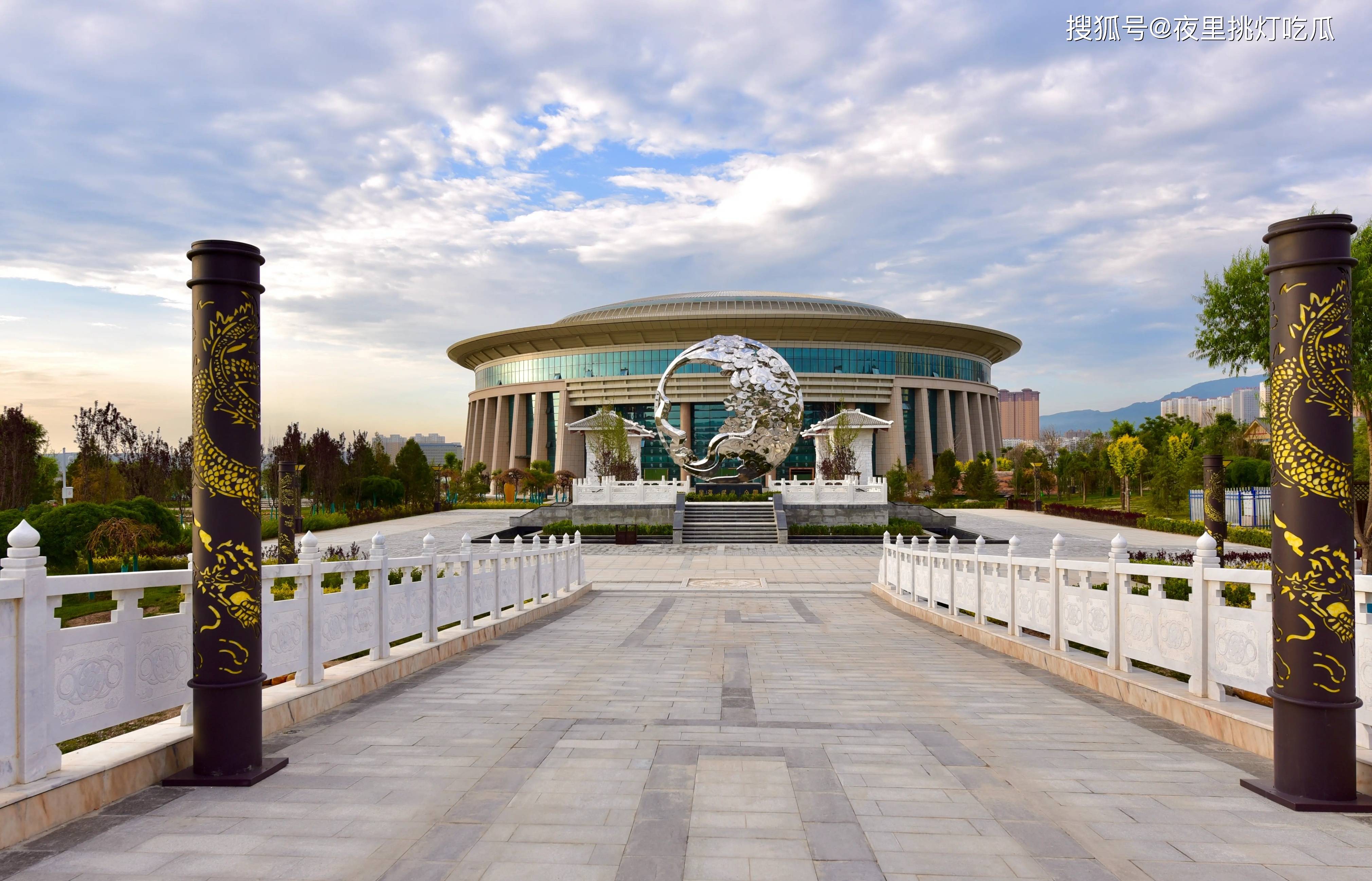 央视焦点访谈点评:甘肃榆中县建造9.62亿市民公园_民生_建设_工程