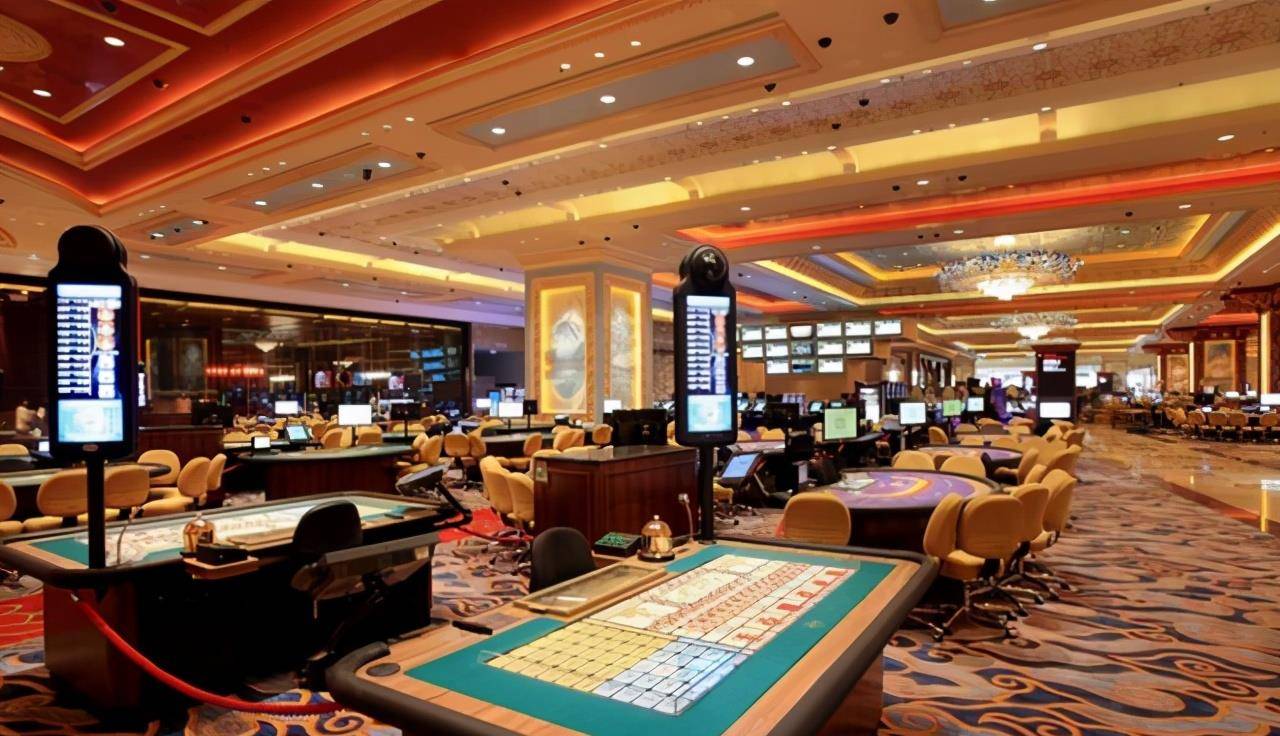 从"叠马仔"到亿万富豪,吴佩慈为其生4子至今没名分_赌场_塞班岛_澳门