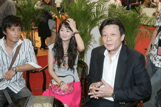 平安无事生活27年,寇世勋:如今我后悔了_老婆_崔瑶琪_妻子