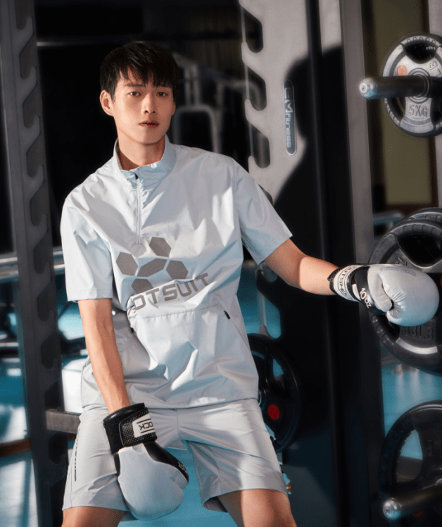 魏大勋凭借孟宴臣一角大火,身材管理的秘诀是hotsuit后秀暴汗服_运动