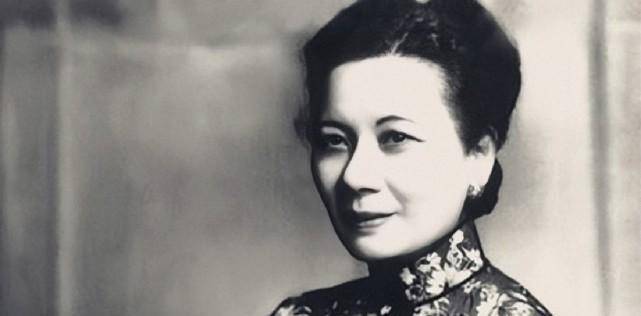 03年宋美龄在梦中去世,隔天清晨遗体被裹在羊毛毯中