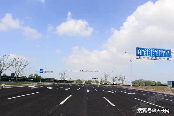 上跨川桥河下穿高铁线!天宁大道主路面贯通_城市_建设_路网