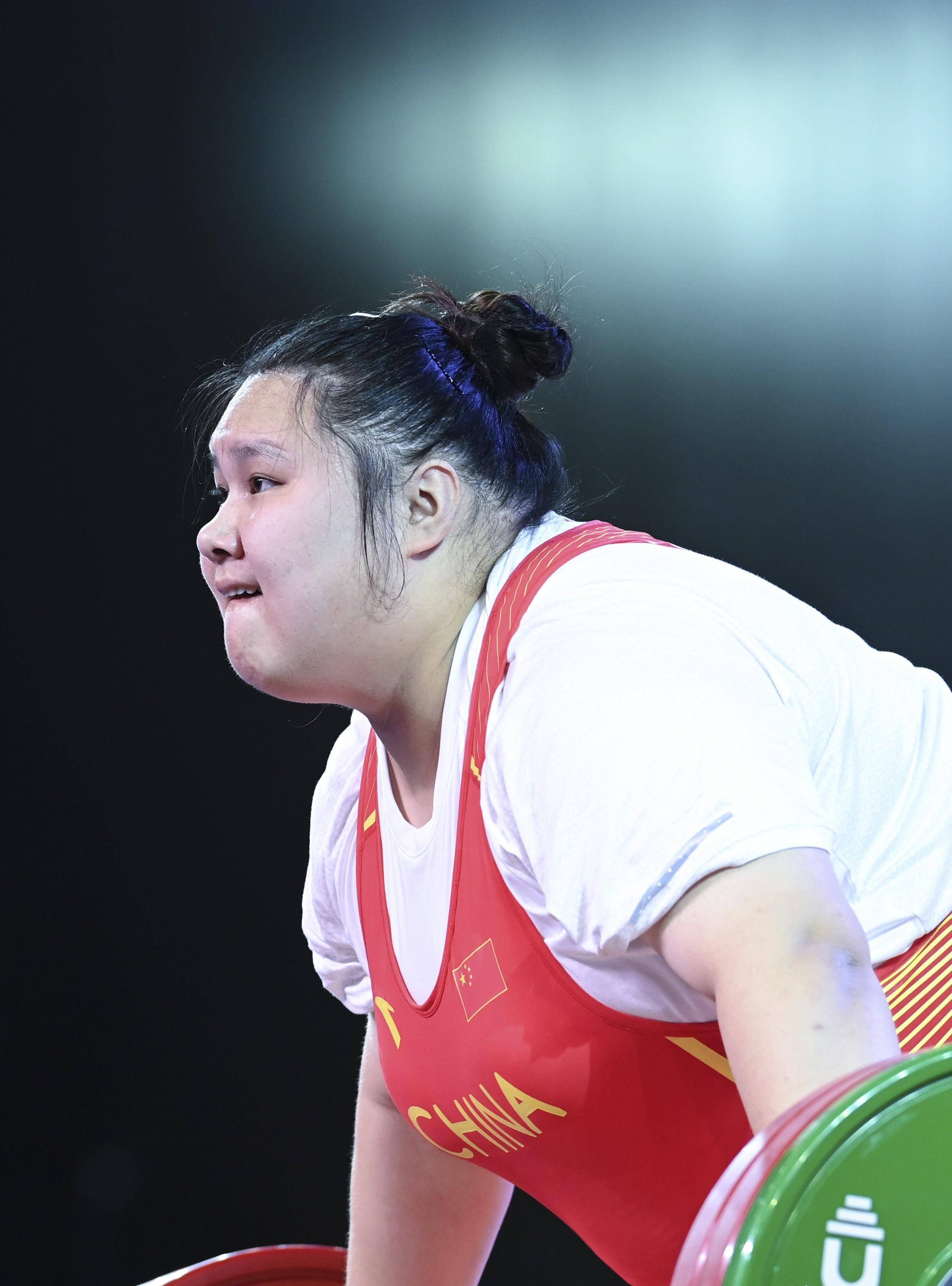 19岁世界冠军李雯雯:7次打破世界记录,却因搞笑天赋被网友喜爱_教练