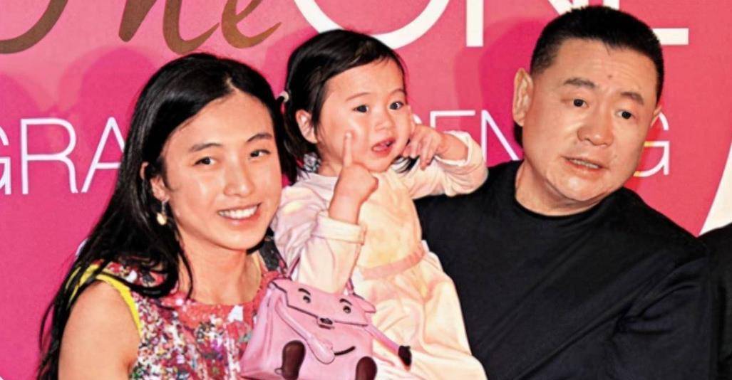 的8位女明星,表面上貌美如花,实际背地荒唐至极_关之琳_李小璐_刘銮雄