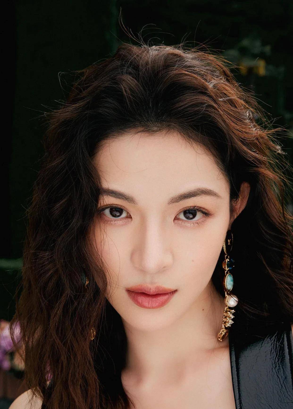 钟楚曦时尚又养眼,时尚又时尚_风格_造型_身材