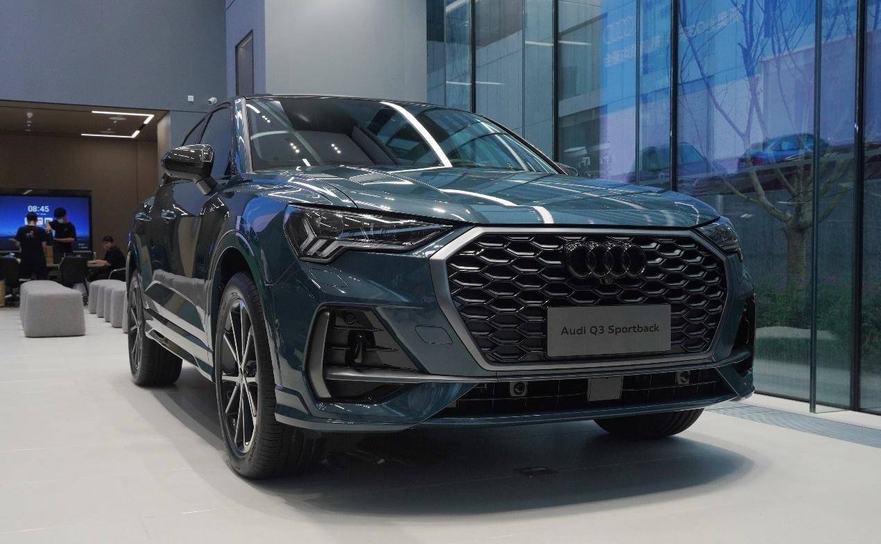 主要对细节进行修改提升,2024款奥迪q3家族上市售27.