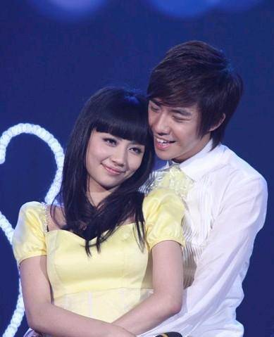 的刘惜君,因八卦失声3年,今靠《大风吹》再次翻红_实力_比赛_李霄云