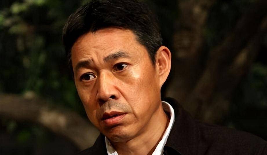 张丰毅:抛弃吕丽萍,拒绝参加儿子的婚礼,背后的隐情令人唏嘘_张博宇