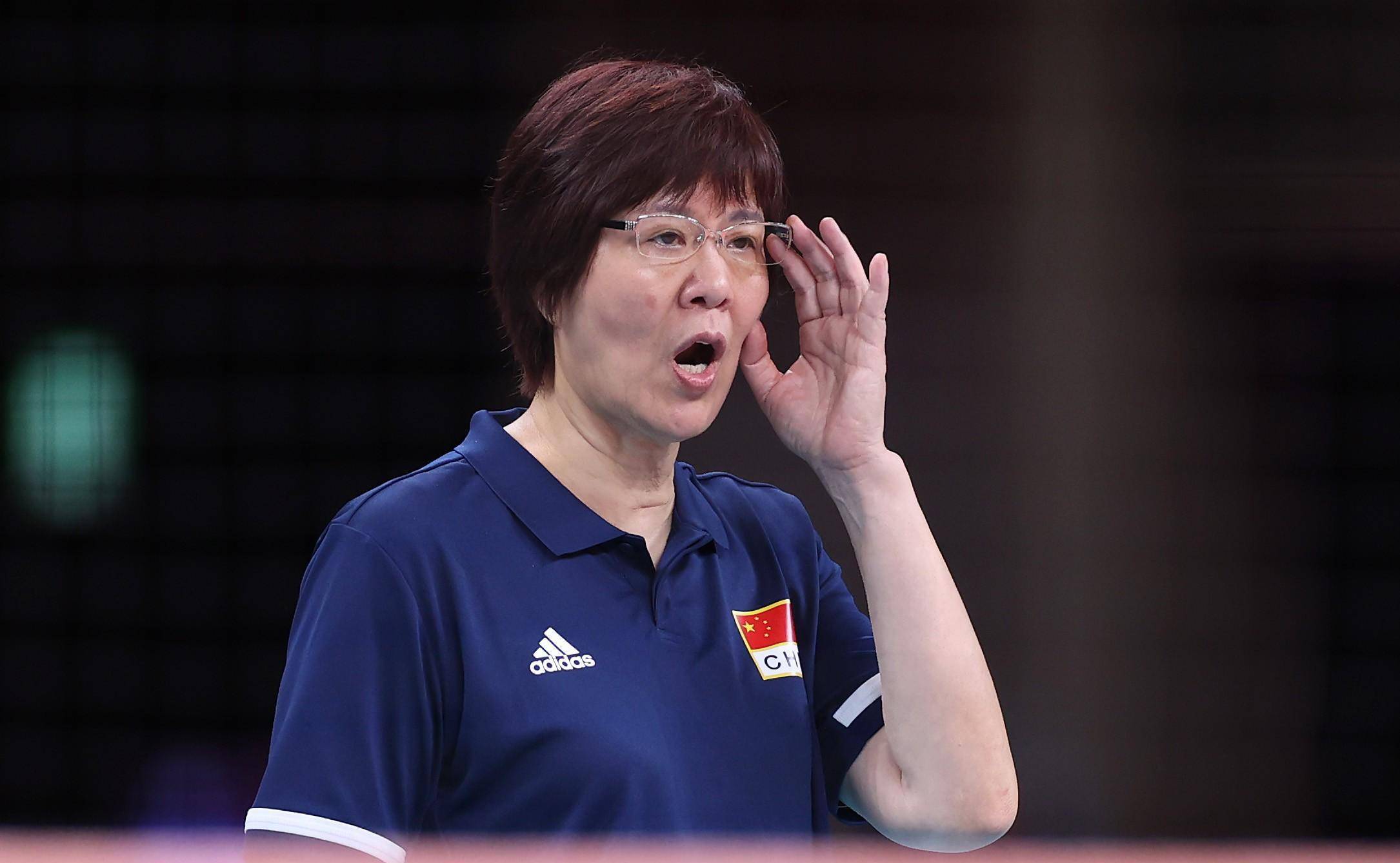 "神二传"孙晋芳:和郎平闹矛盾,被教练要求做检讨,今换血续命_排球