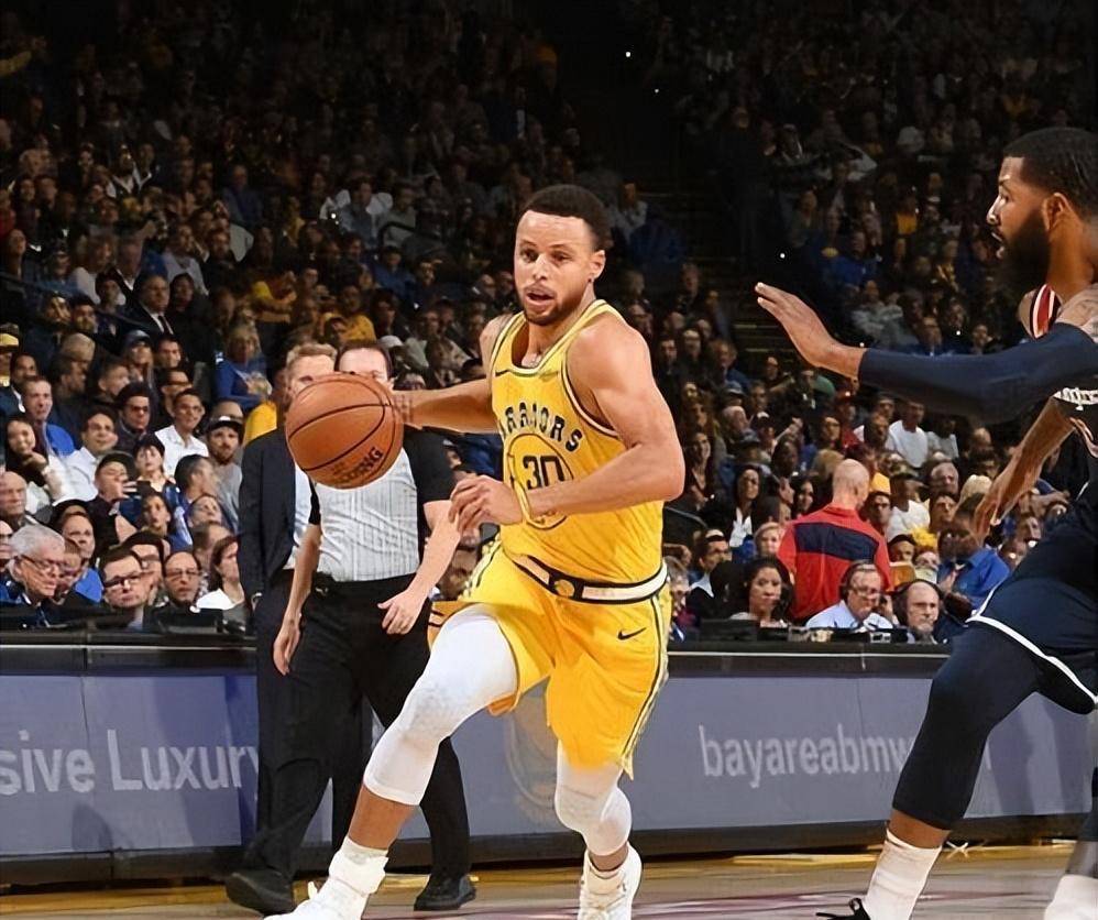 库里超凡的三分球,在篮球领域创造了令人瞩目的传奇_防守_投篮_比赛