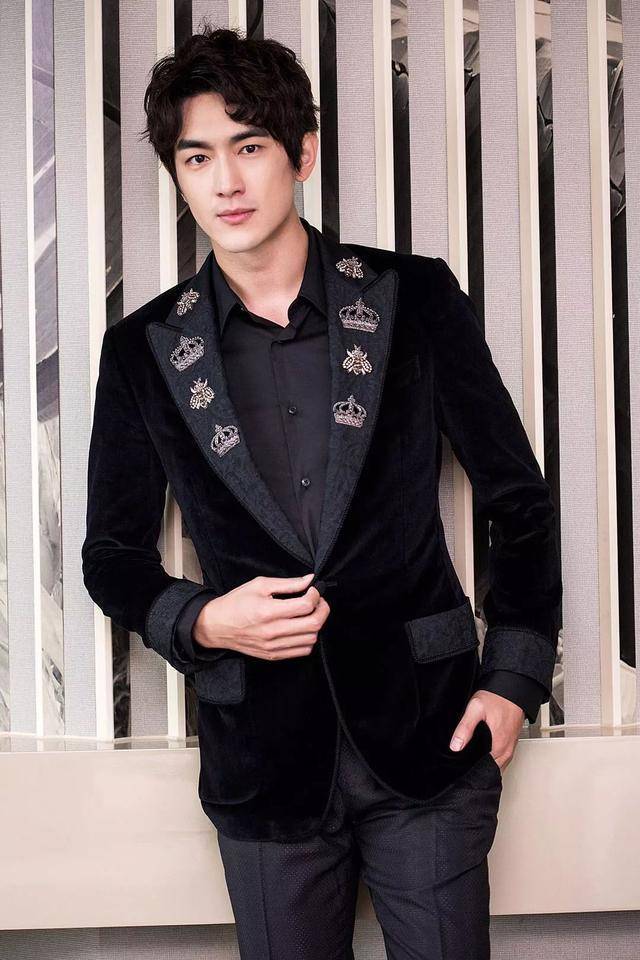 程潇这段时间和黄磊走得挺近的,黄磊还把她带入了沪圈?_活动_金主_短