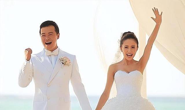 陈思诚出席前妻首映礼,称赞佟丽娅演技并送祝福_孩子_电影_实力