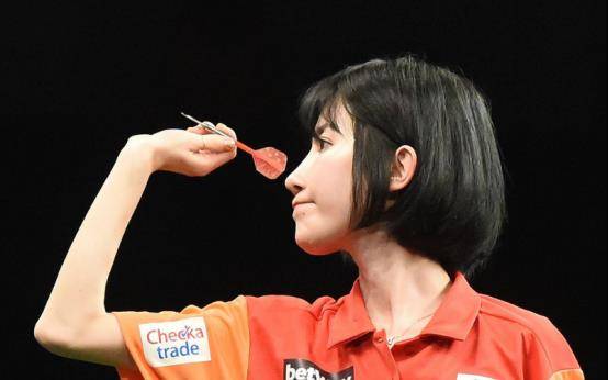 人民日报发文惋惜 31岁中国世界冠军离世 曾创下多项纪录_莫默_飞镖