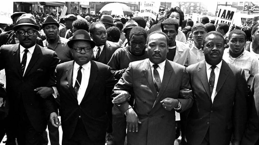 美国民权运动的开始,为黑人带来了什么灾难?_隔离_布朗_影响