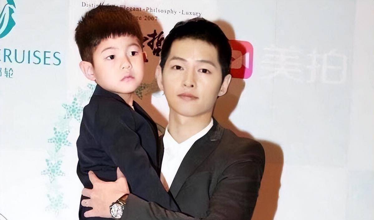 长大发福,身体圆润跳起舞,小鱼儿皮肤却晒成古铜色