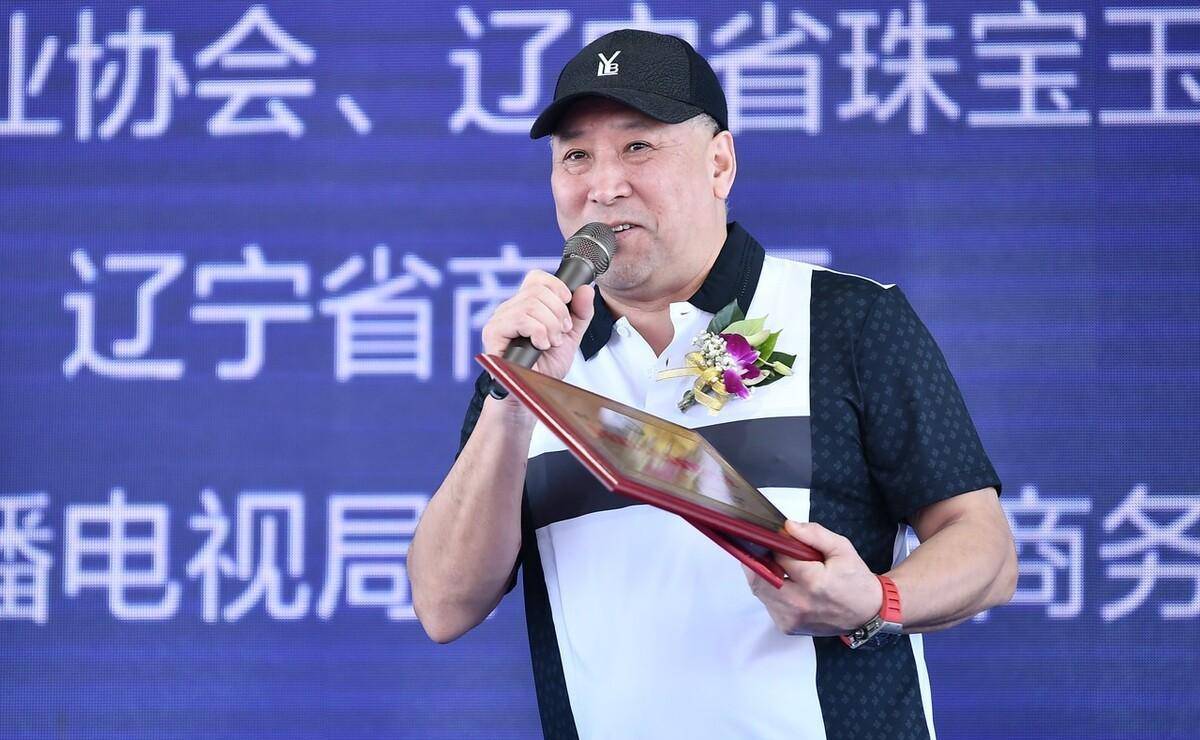 球迷愤怒要求严肃调查,张军压力巨大_年龄_李永波_此类事件