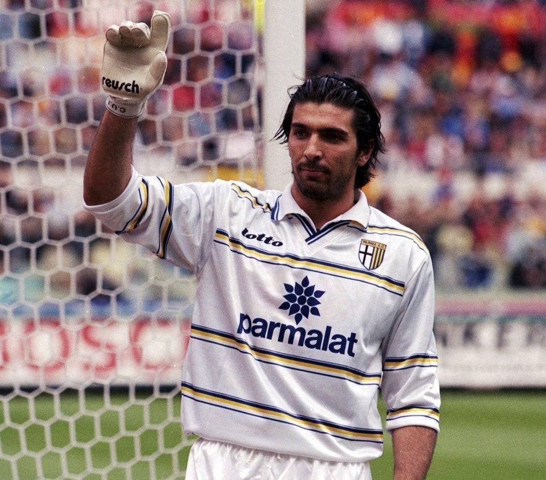 官方:布冯45岁宣布退休,结束30年的职业生涯_帕尔马_世界_进行讨论