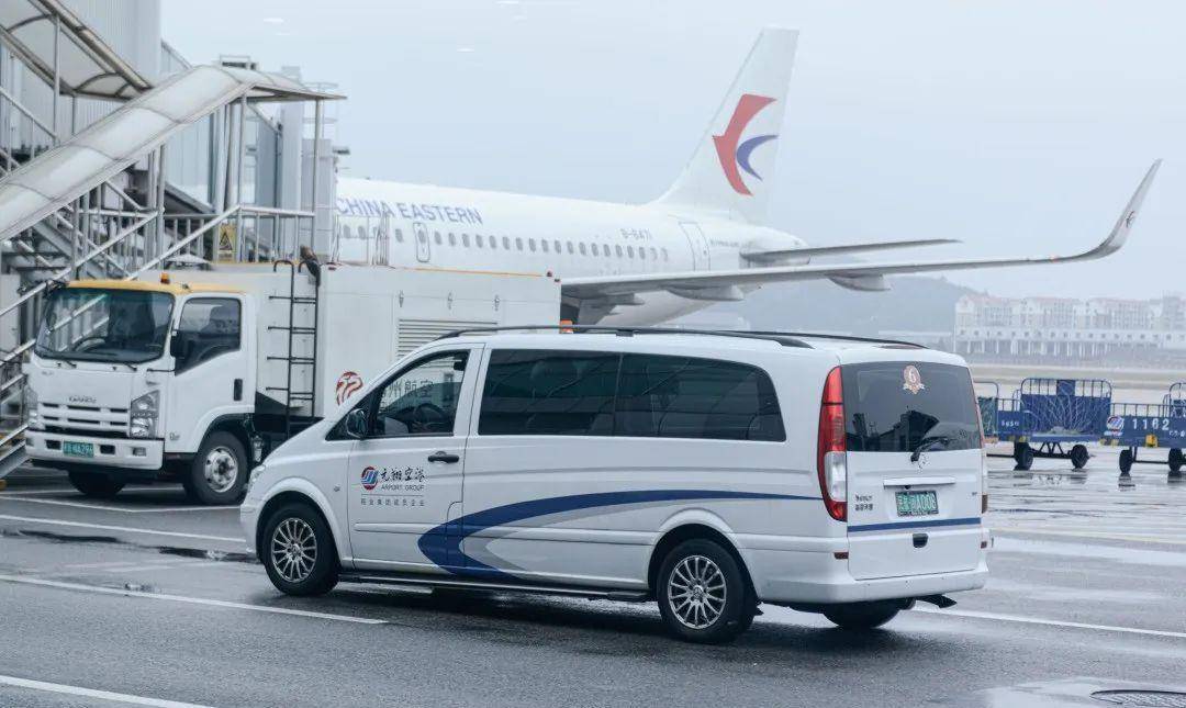 福州长乐机场地勤车辆随拍_航空_康巴斯来_配置