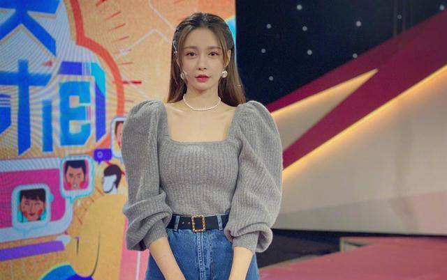 芒果姐妹花同台,待在舒适圈的吴昕已被沈梦辰甩在后面_节目_姐姐_的