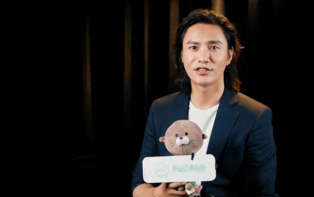 "文艺不老男神"陈坤的神秘人生_赵宝刚_孩子_依萍