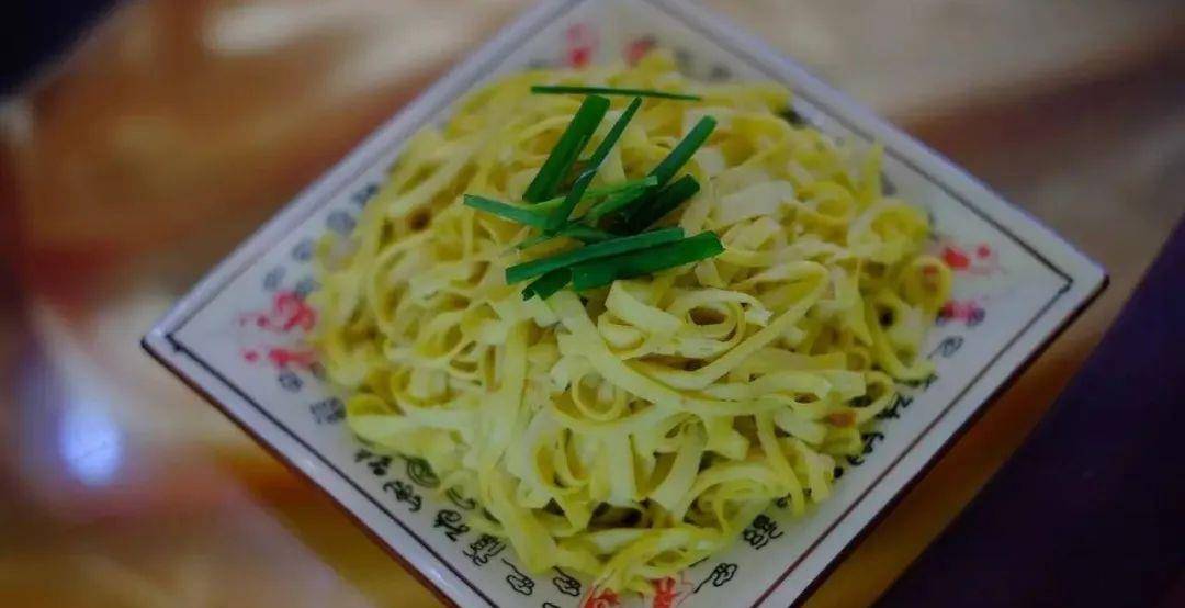 湖北美食真不少—英山县经典美食_油面_美味_手工