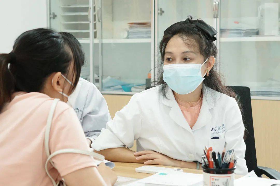 8月22日上午, 中信湘雅生殖与遗传专科医院生殖中心副主任郭慧开展了