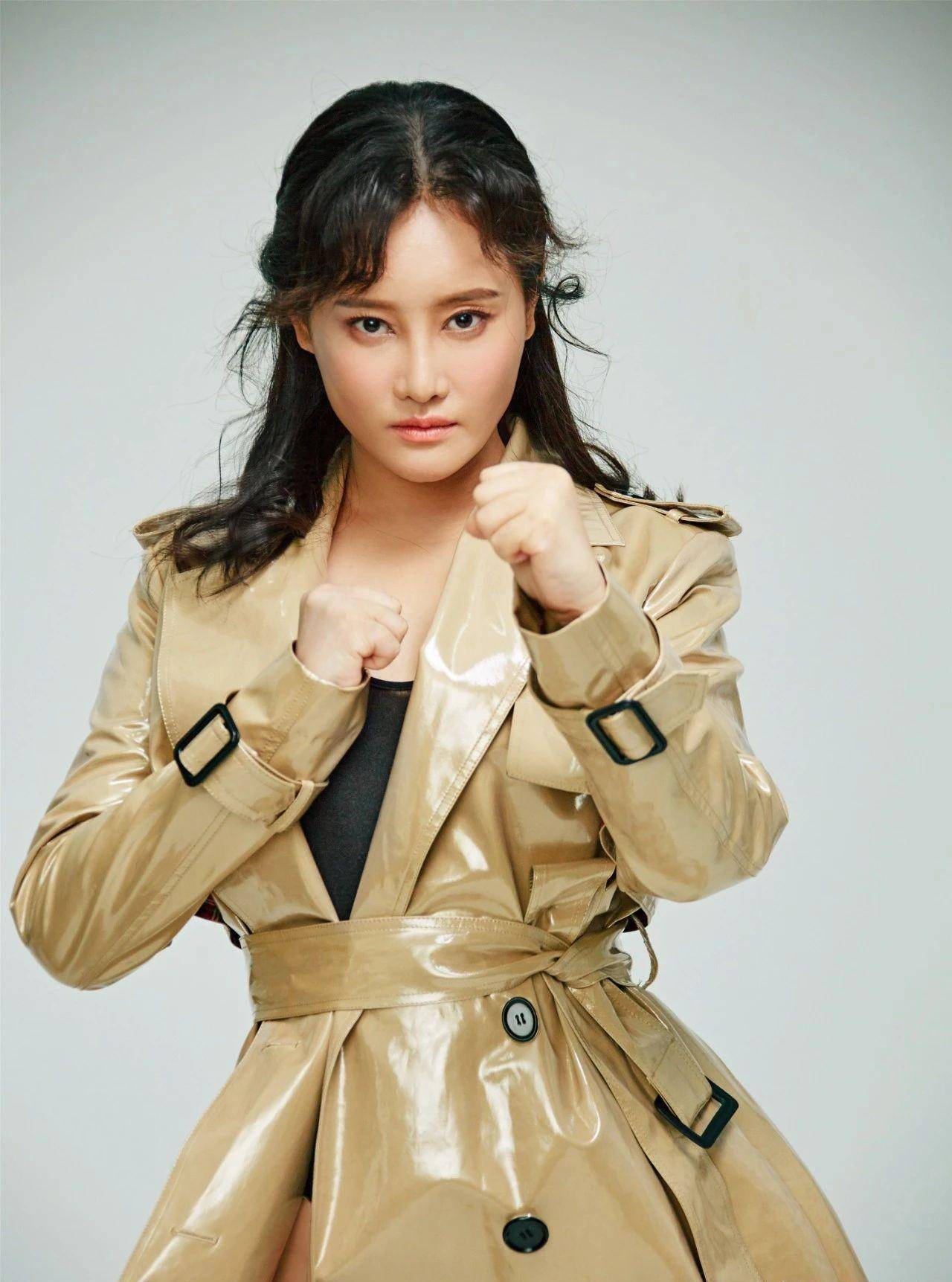 反派女牛丽燕:8岁被导演相中,演反派招人骂,调侃:被骂是幸福_角色