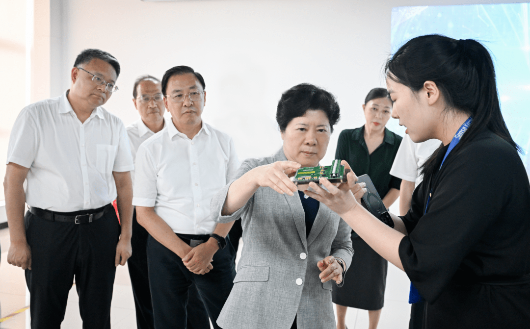 湖南省委常委,长沙市委书记吴桂英莅临苏科智能调研_城市_建设_创新