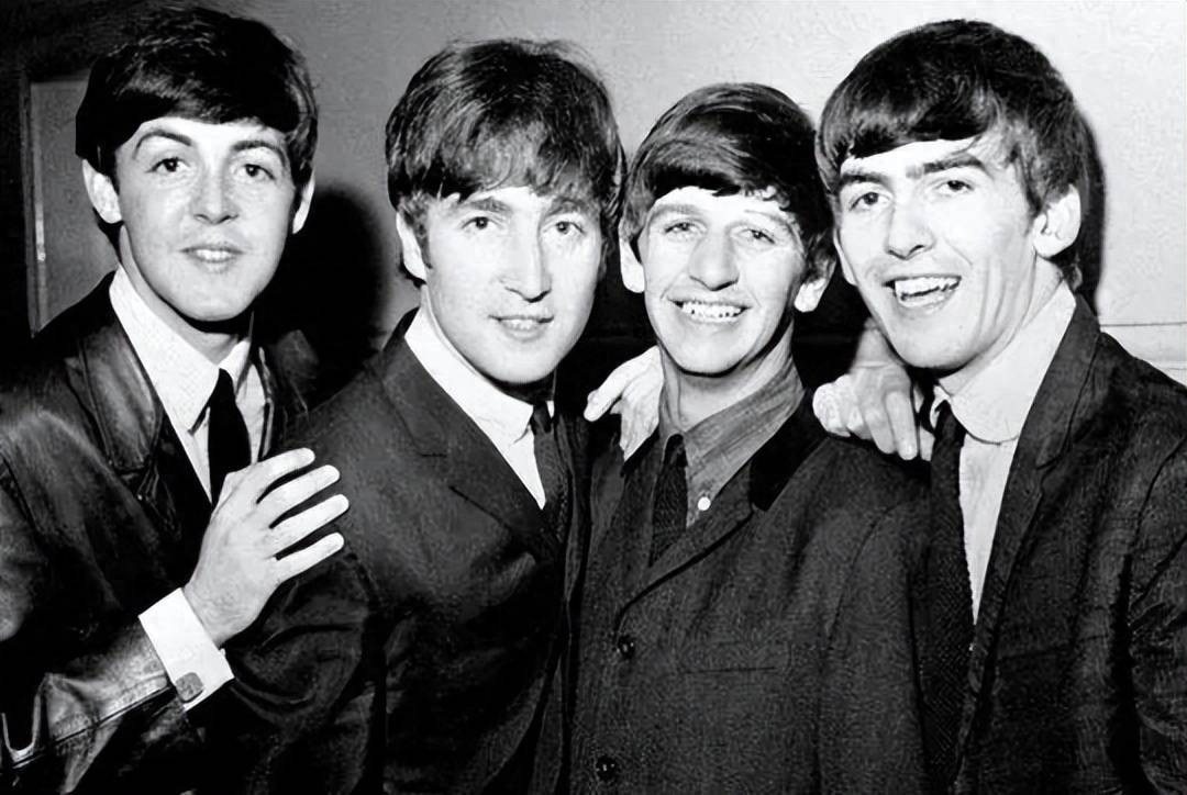 穿越音乐与影像的奇幻之旅:《披头士乐队》的传奇_观众_文化_情感