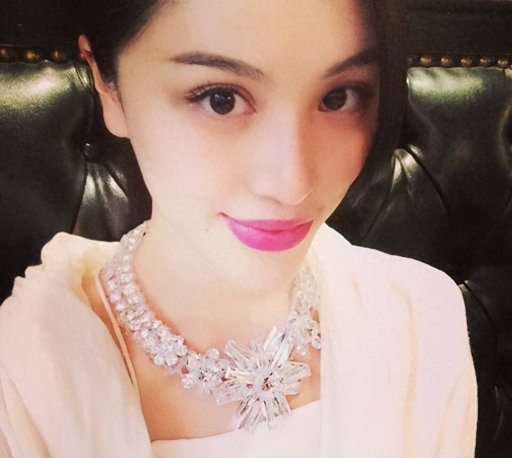 刘翔前妻自曝被潜规则,吴签前女友傍上新顶流_葛天_李玟_李思林