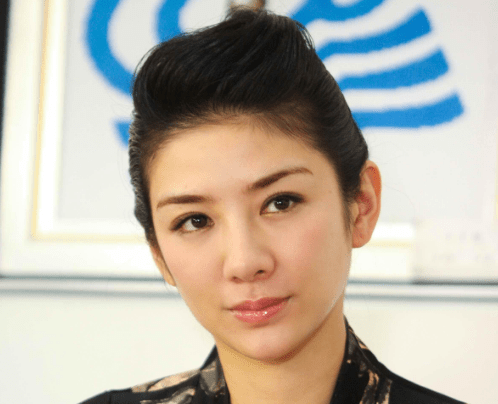 43岁黄奕奕二婚二离,负债7000靠什么翻身?_男孩子_时间_女子