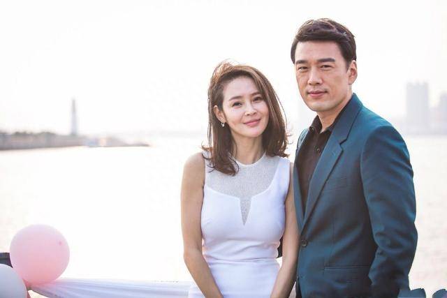 于明加收近4万鲜花秀恩爱!