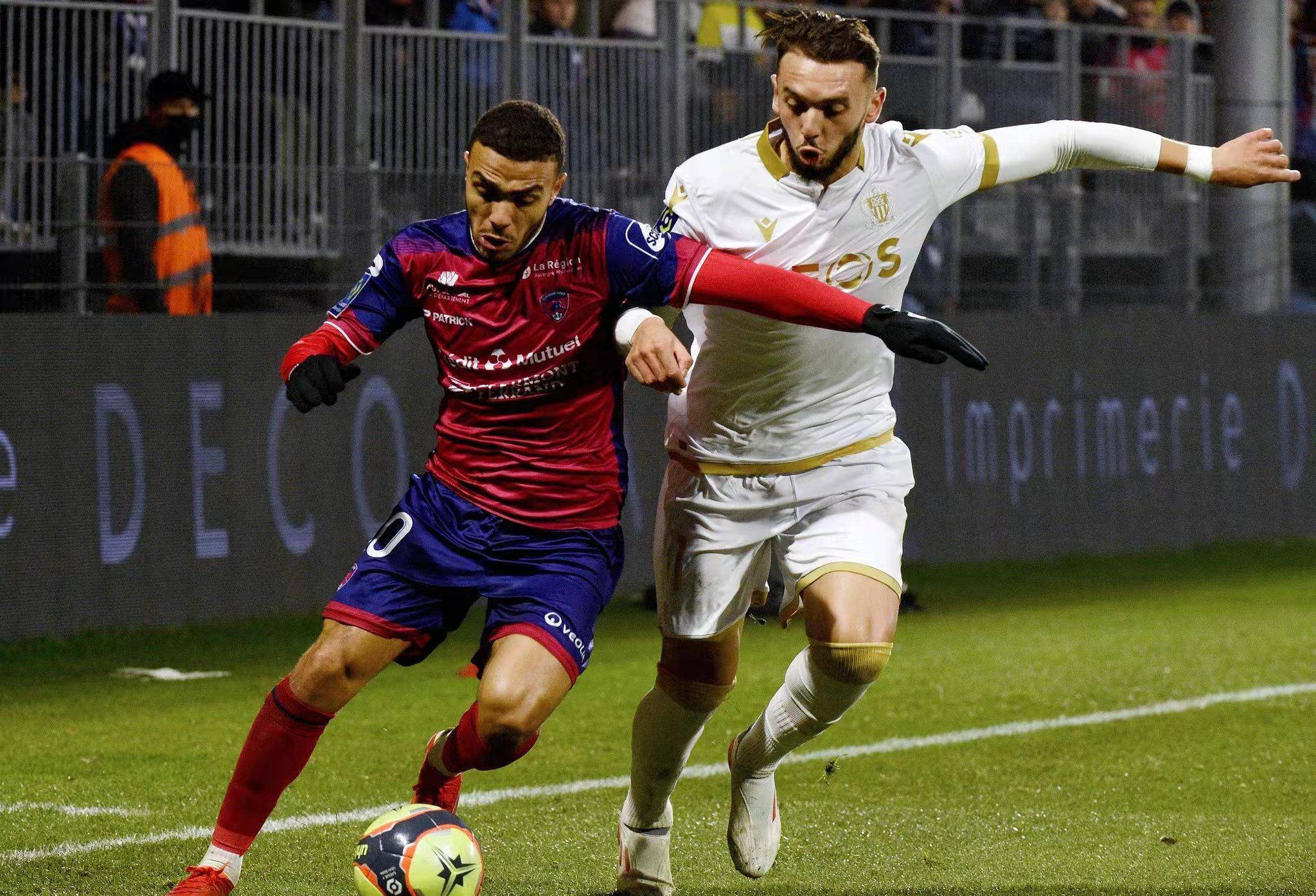 00后老妖人,选择加盟北非地方队,国外队从此少一人才?_数据_比赛_助攻