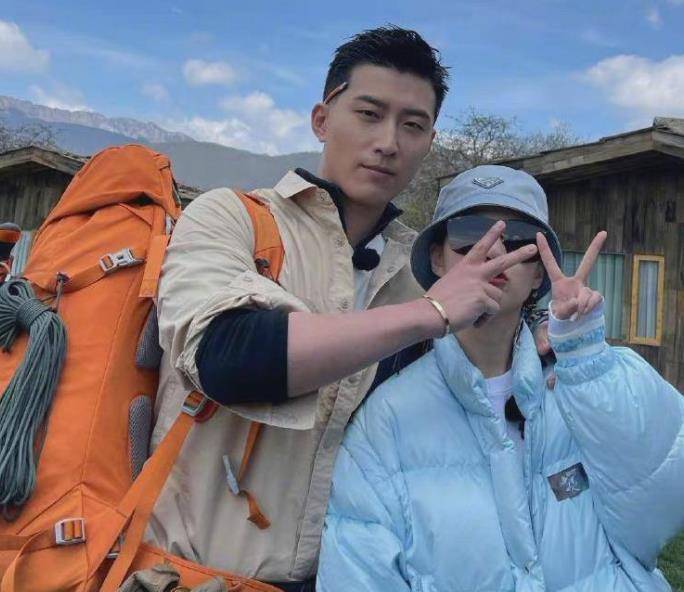 窦骁为何超莲庆生:女方出镜30岁素颜状态,身材却引发很多人热议_生日