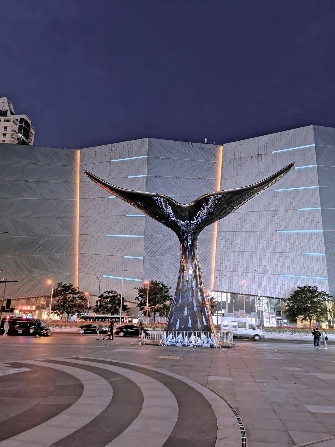 东方商厦,万达商业广场,百联又一城,苏宁电器广场,上海大西洋百货等等