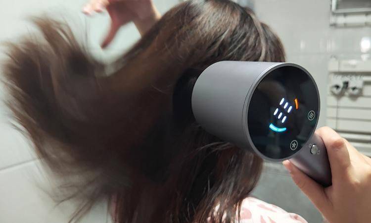 大宇温感高速吹风机:打造完美发型的必备神器