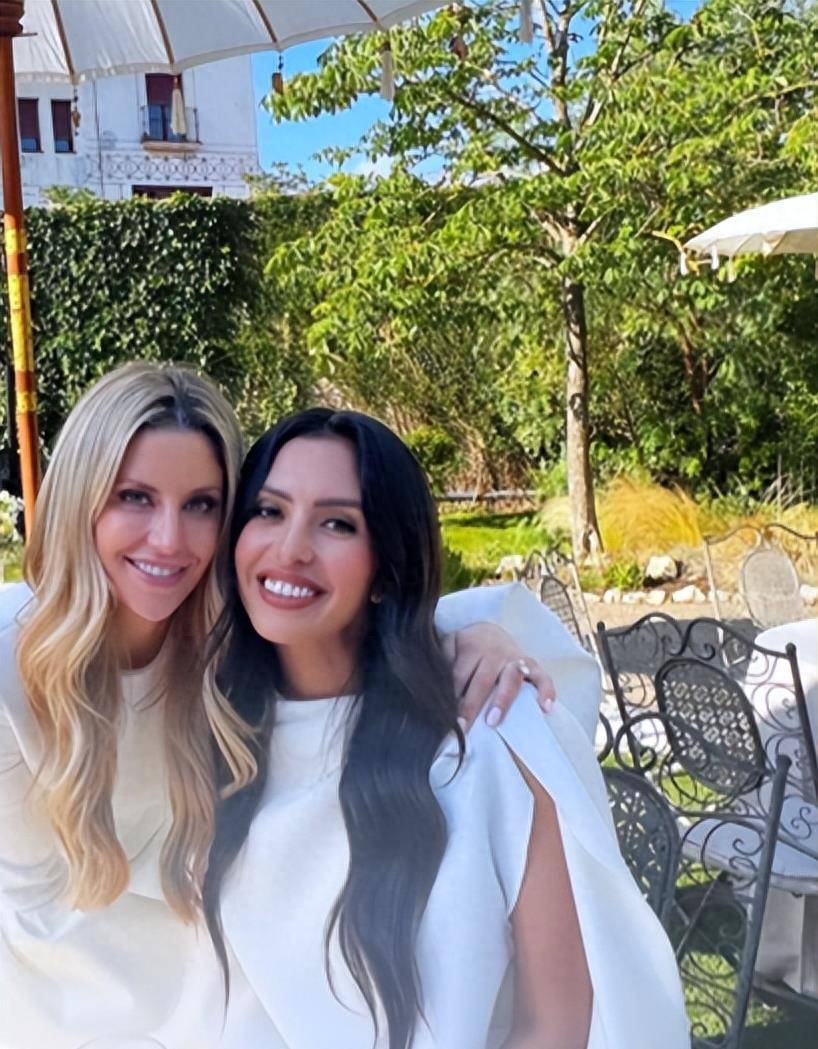 瓦妮莎和加索尔的老婆西尔维娅也成了很好的朋友,几乎没有什么秘密可