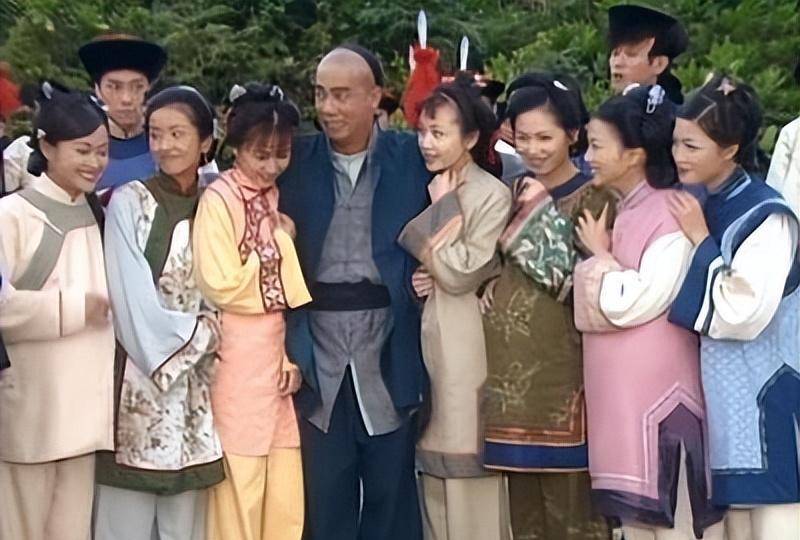 鹿鼎记:韦小宝的七个老婆,在他心中的地位又是怎样的?_康熙_势力_苏荃