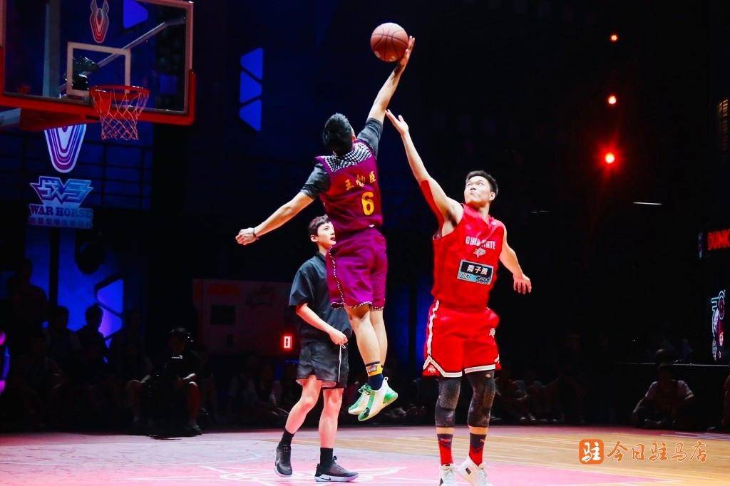 国家一级篮球运动员,职业队退役球员王勃臣的篮球情缘——小篮球 大