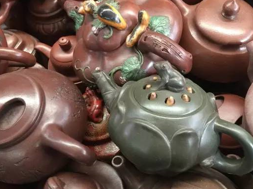 不存在的,就算王胖子来了也辨不出真假_旧货交易市场_玉龙_盗墓