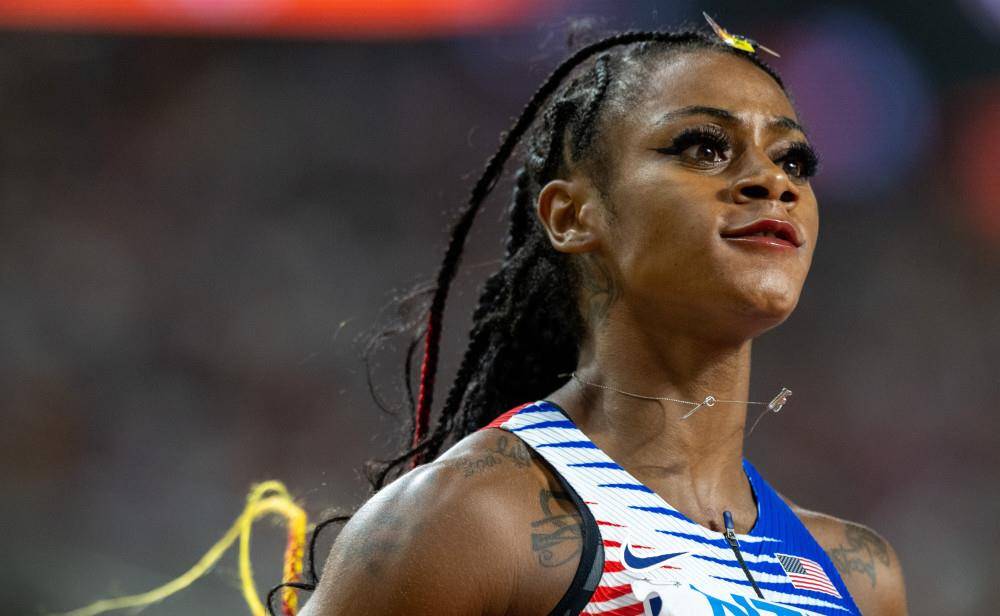 (田径世锦赛)女子4x100米接力决赛赛况_新华社_美国队_比赛