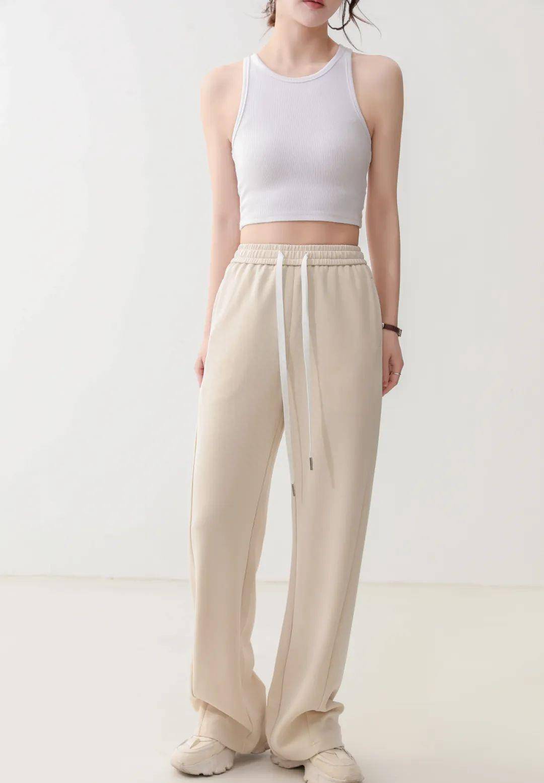 今年又流行了一种裤子,叫做"果冻裤"!