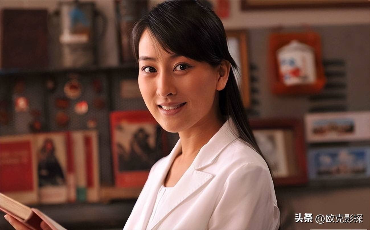 黄毅清再爆马苏"艳照":背后金主流出,坐实圈内"女海王"身份_绯闻_娱乐