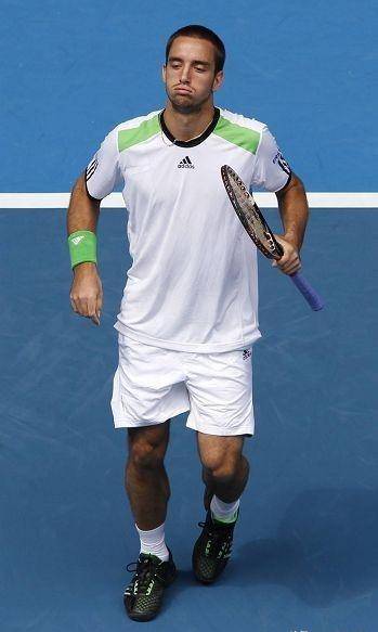 维克托·特洛伊基:网球坚韧传奇!