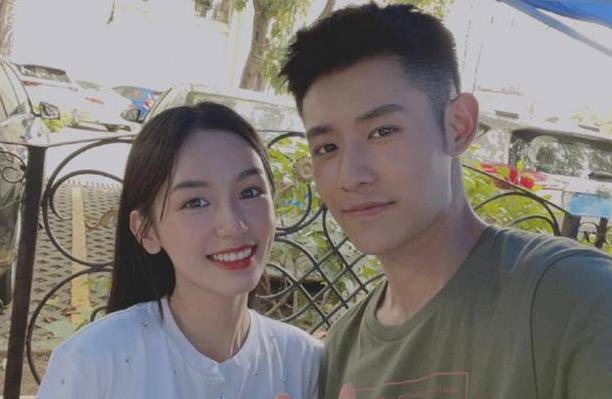 98清纯小花民国造型好惊艳,搭档小鲜肉王鹤棣,要爆火的节奏_周也_reno