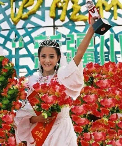 佟丽娅_同学_父母