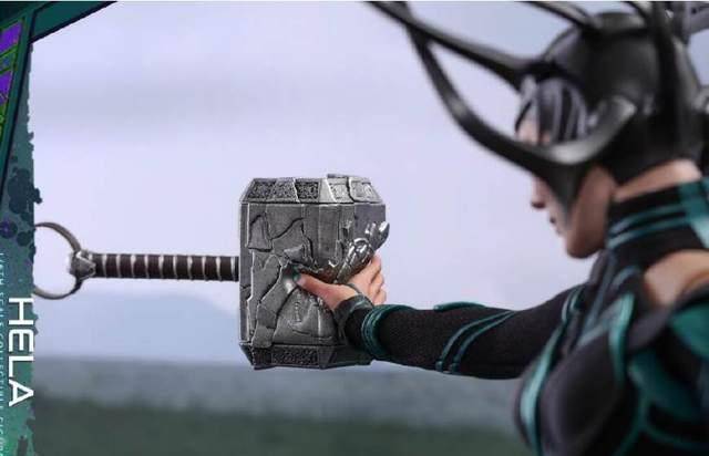 还得雷神的锤子被海拉捏碎这一幕吗?