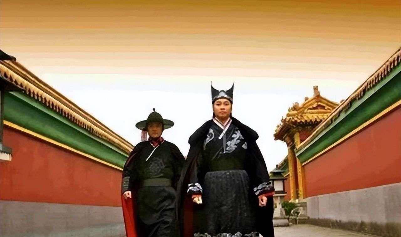 最有能力的太监冯保最后败亡,关键在于没有意识到万历已经成年_张居正