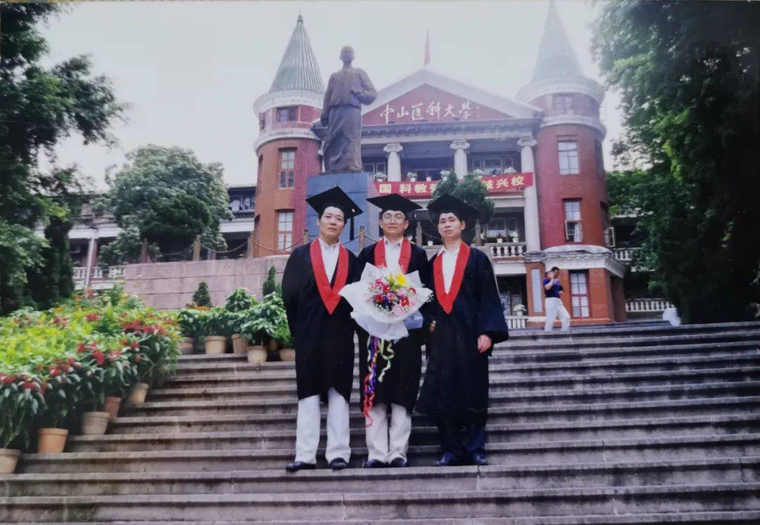 新冠,甲流,禽流感,sars……传染病背后的医者韦嘉_救治_云南省_工作